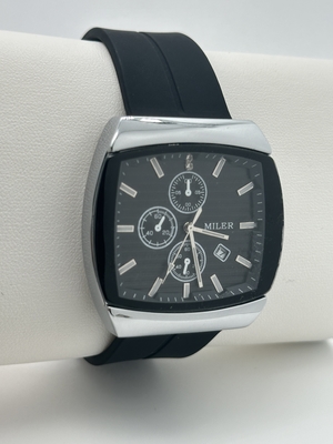 Durable And Elegant Men's Quartz Wrist Watch With Leather Band