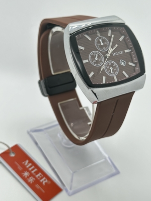 Customized Quartz Wrist Watch Luminous Hands Band for Men with Battery Performance