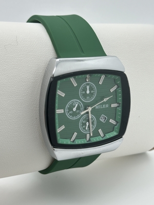 Quartz Wrist Watch with Luminous Leather Strap for Fashionable Male Professionals