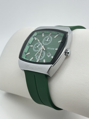 Quartz Wrist Watch with Luminous Leather Strap for Fashionable Male Professionals