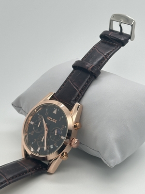 Durable Quartz Light Watch Stylish Women's Leather Wrist Watch