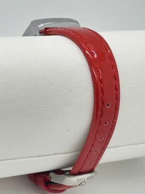 Personalized Men Leather Strap Quartz Watch For Fashion Enthusiasts