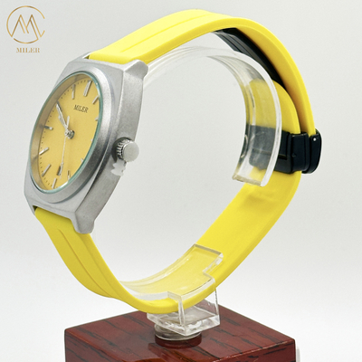 Factory Wholesale Waterproof Silicon Strap Watch Quartz Movement Men's Digital Sports Watches