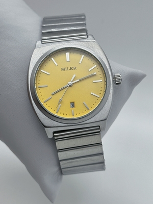 Fashion Dopamine Calendar Luxury Stainless Steel Wrist Watch For Men And Women