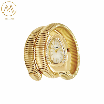 Gold And Silver Band Color Lady Quartz Watch with Loving Shape Case and Analog Display