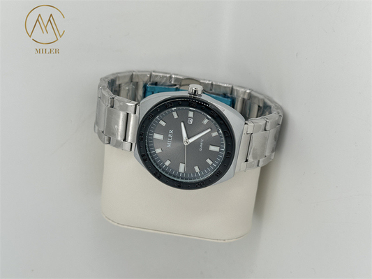 Waterproof Stainless Steel Strap Quartz Watch with 8  Dial Colors Option
