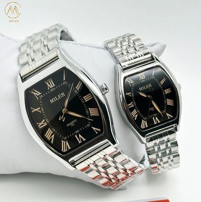 Luxury Quartz Watch with Stainless Steel Strap Black Dial and Buckle Clasp for Couples