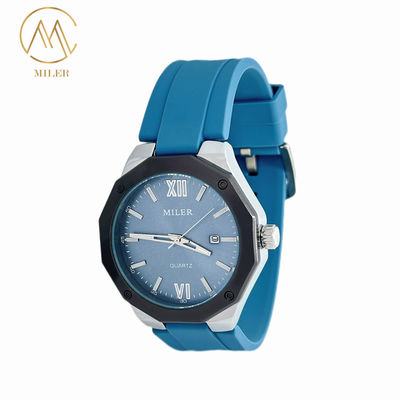Dress Style Square Case Quartz Watch with Stainless Steel Strap and 30 m Waterproof