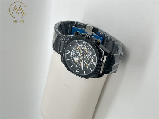 Wholesale Luxury Quartz Watch with 20kgs Weight 400PCS/Bag MOQ and 54cm*38.5cm*30cm Specification