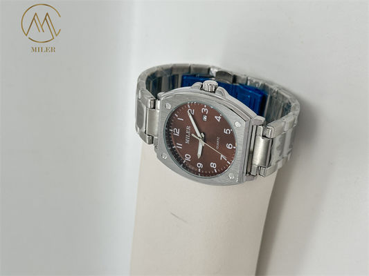 Lightweight Square Case Quartz Watch for Women with 30 m Water Resistance and Stainless Steel Band