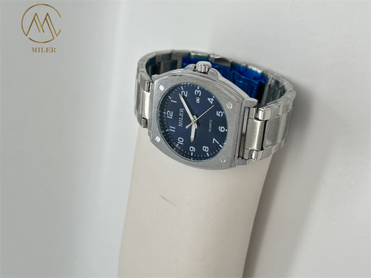 Lightweight Square Case Quartz Watch for Women with 30 m Water Resistance and Stainless Steel Band