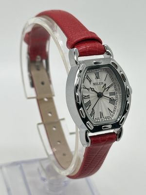 ML 222  Popular Customized Leather Strap Watch with Laser Engraved Logo