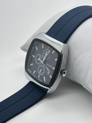 Men Fashion Watch Quartz Wrist Watch with Luminous Band Color Like The Picture